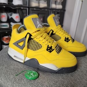 Nike Air Jordan 4 Retro Lightening